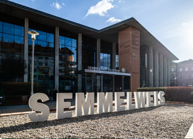 A Semmelweis Egyetem dolgozóira hivatkozva reklámoznak egy kamu fogyasztószert